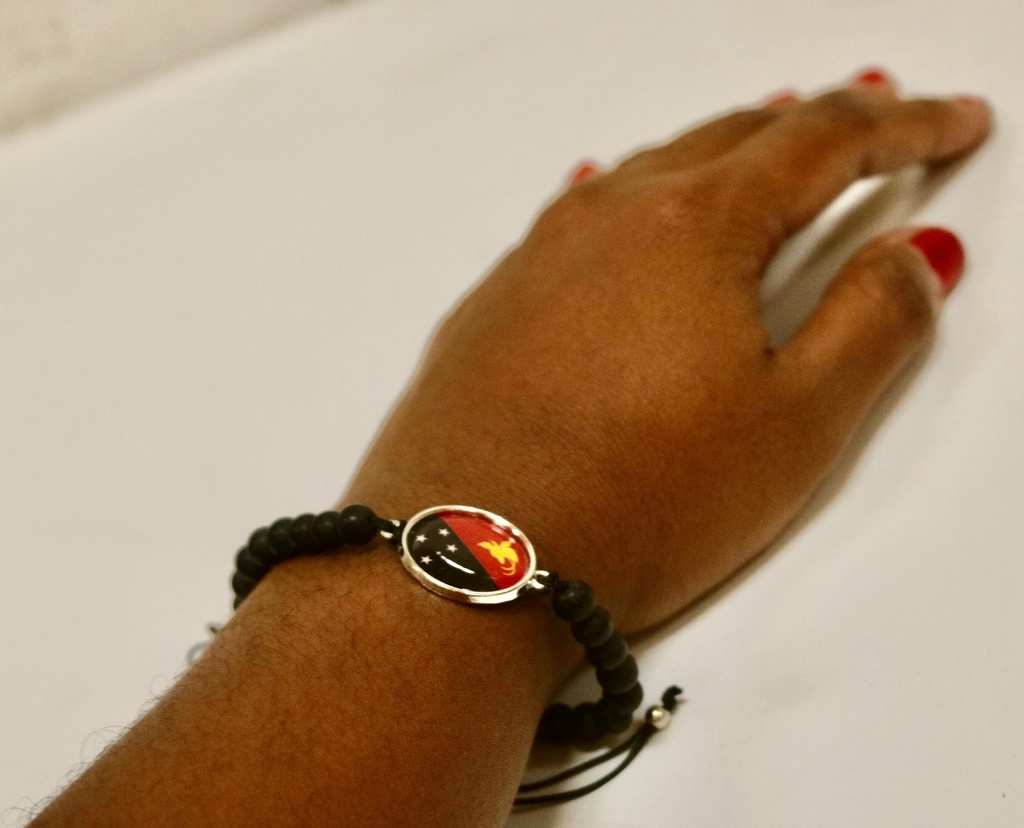 Jewellery Png Round Flag